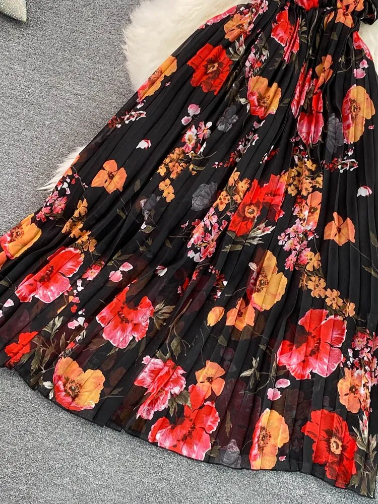 Armeria Halter Neck Strapless Pleated Dress