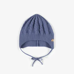 Chapeau bleu en maille avec cordons, naissance || Blue knitted hat with cords, newborn
