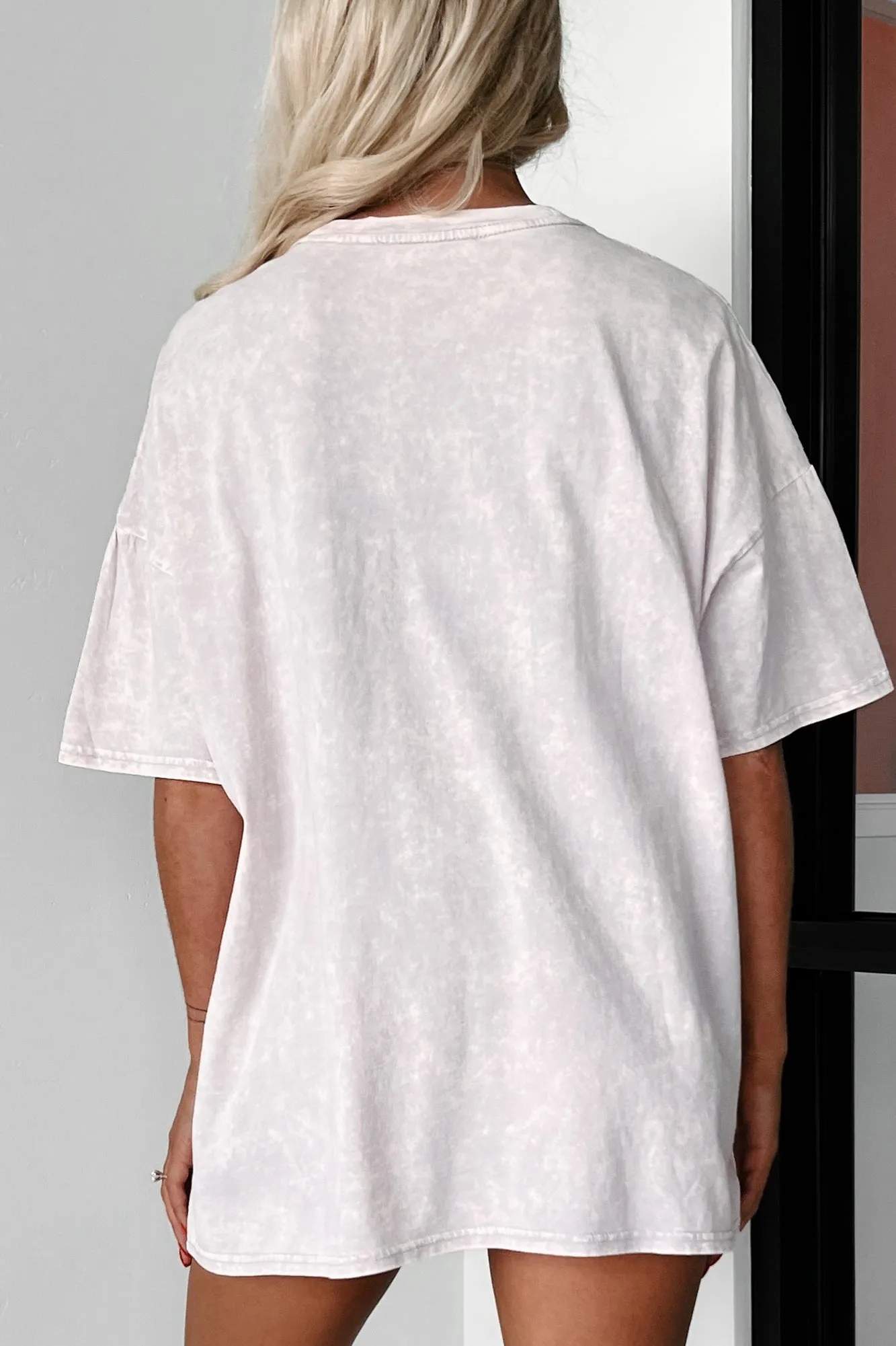 "Check On Your Single Friends" Oversized Acid Wash Graphic T-Shirt (Pastel Violet) - Print On Demand