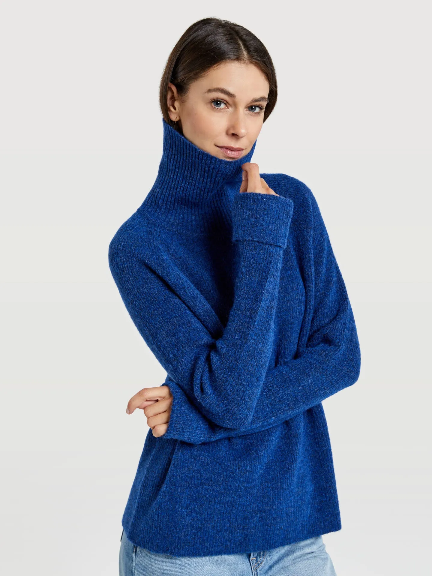 Turtle neck sweater with rib effect