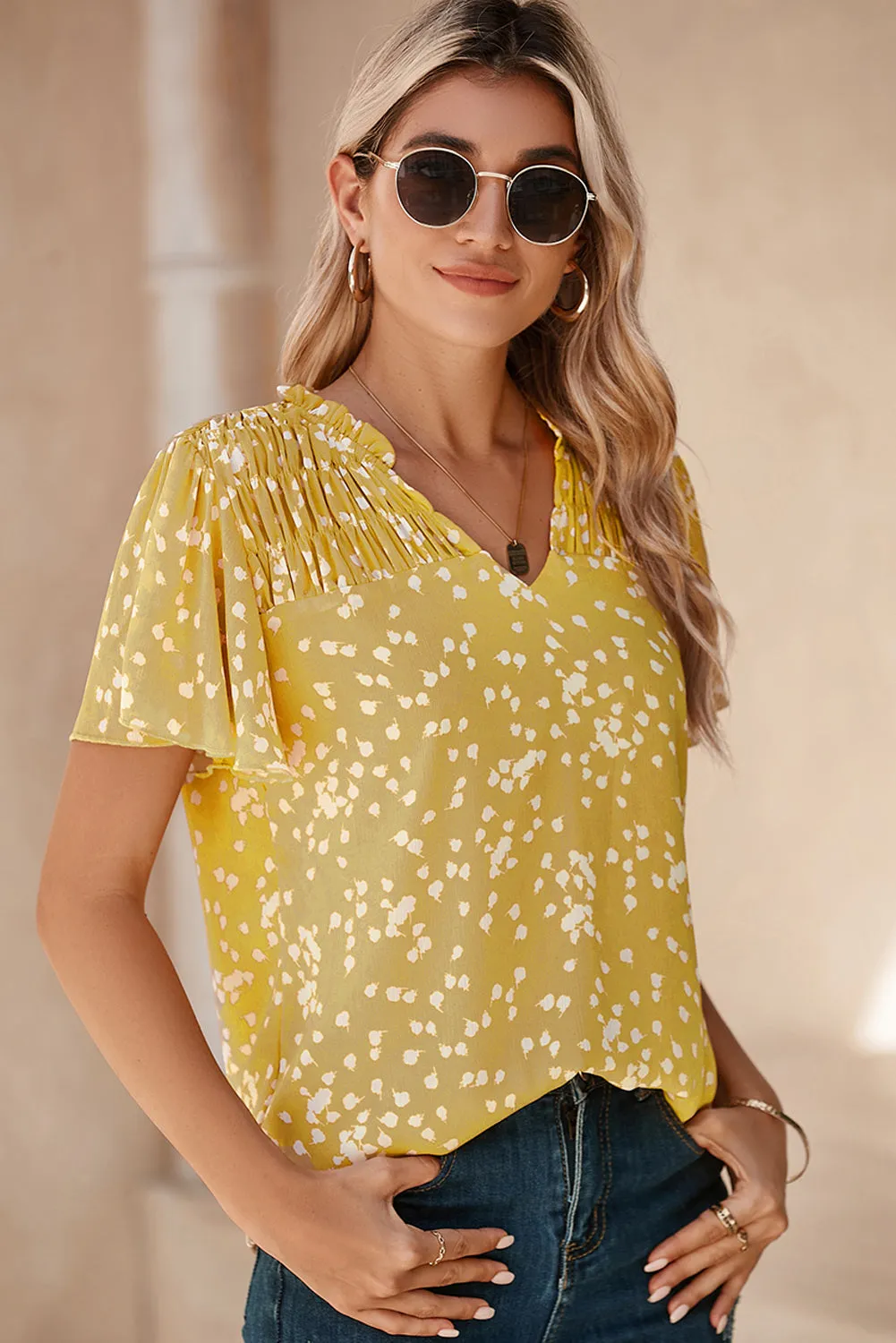 Women's Casual V Neck Floral Print Smocked Short Sleeve Chiffon Blouses